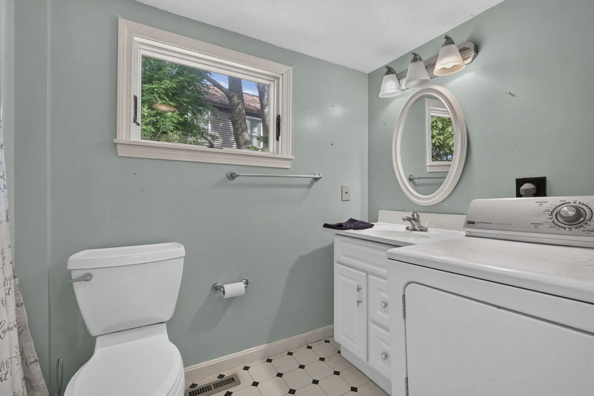 56 Beaver Lake Avenue Derry NH 03038