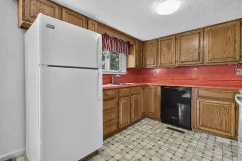 56 Beaver Lake Avenue Derry NH 03038