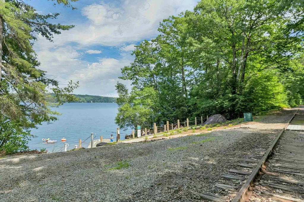 32 Winona Shores Road Meredith NH 03253