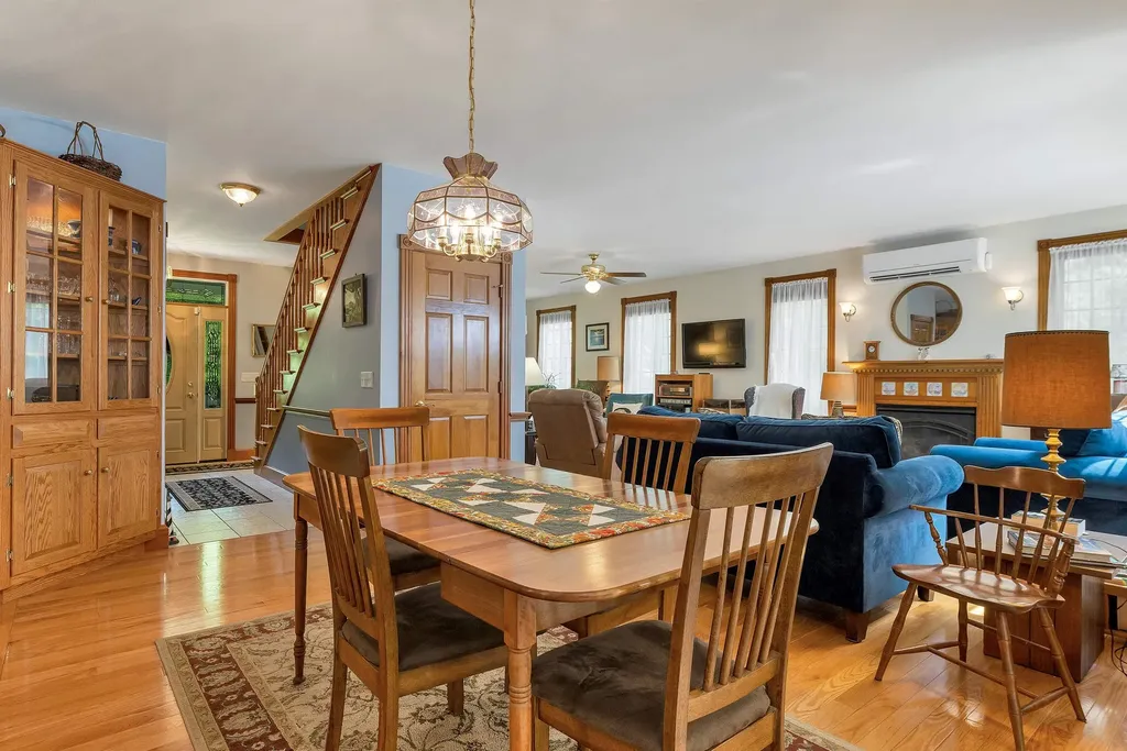32 Winona Shores Road Meredith NH 03253