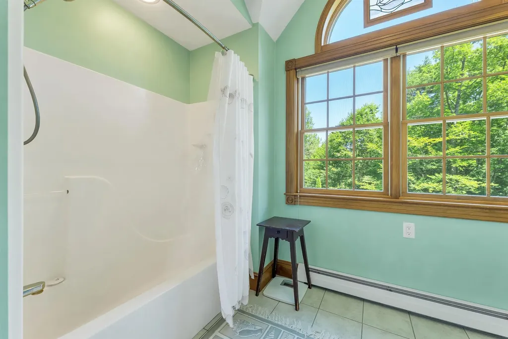 32 Winona Shores Road Meredith NH 03253