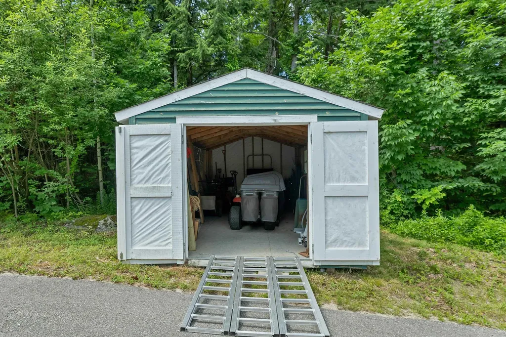32 Winona Shores Road Meredith NH 03253