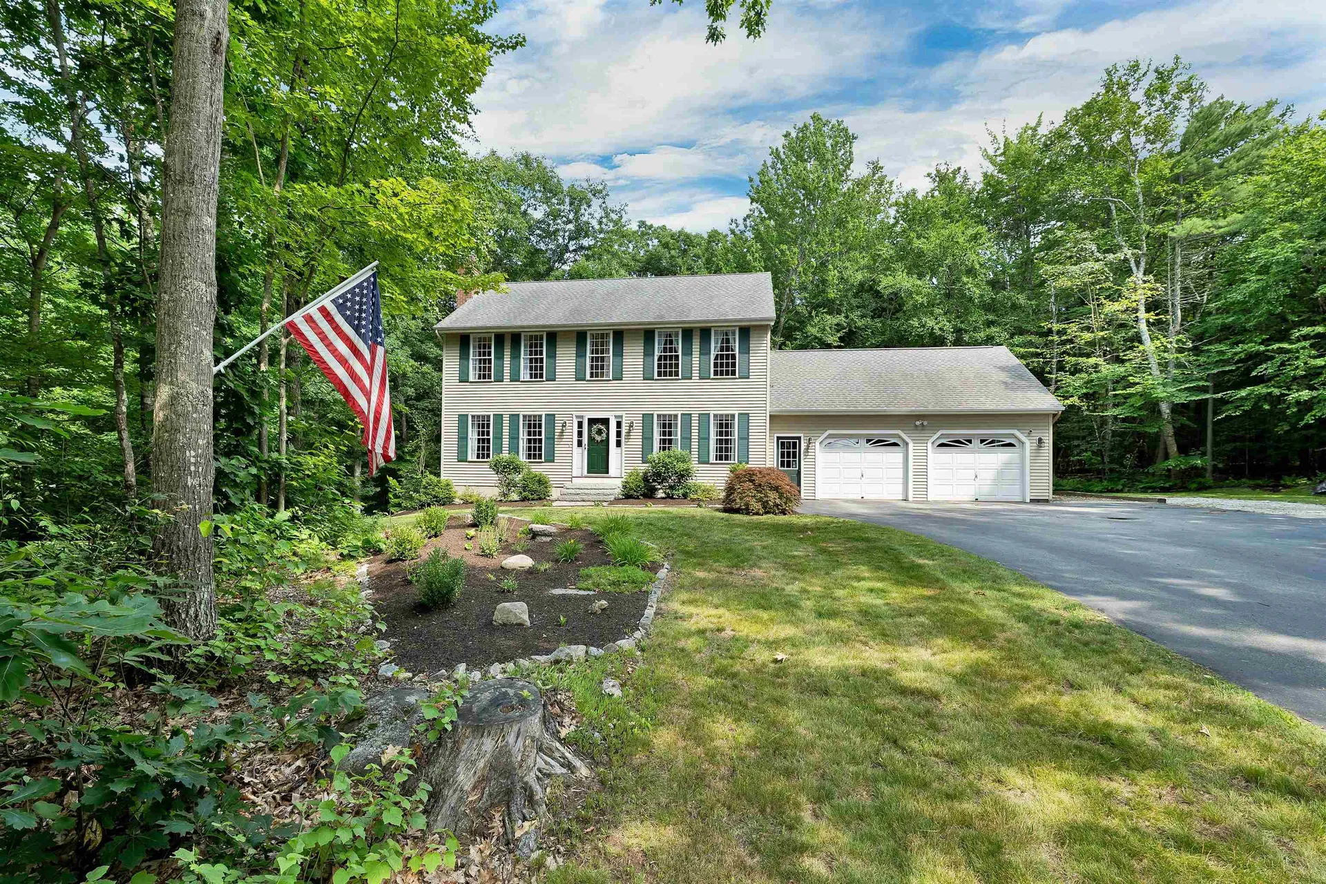 2 Hampshire Hills Drive Bow NH 03304