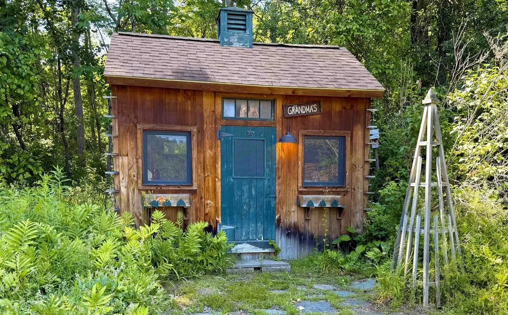 3036 West Woodstock Road Woodstock VT 05091