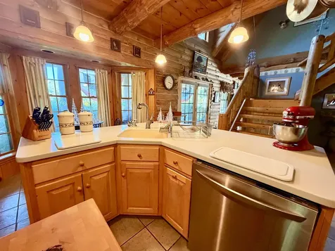 3036 West Woodstock Road Woodstock VT 05091