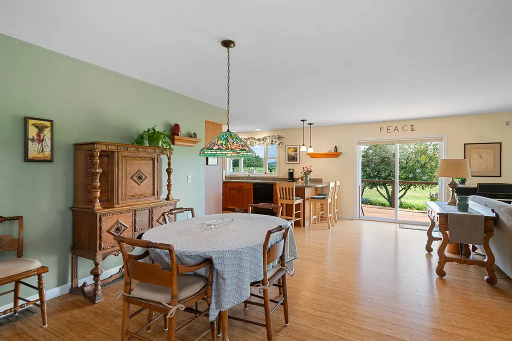 25 Mansfield View Drive Georgia VT 05478