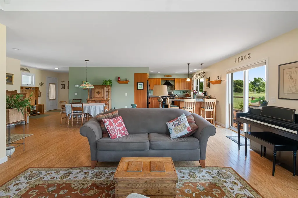 25 Mansfield View Drive Georgia VT 05478