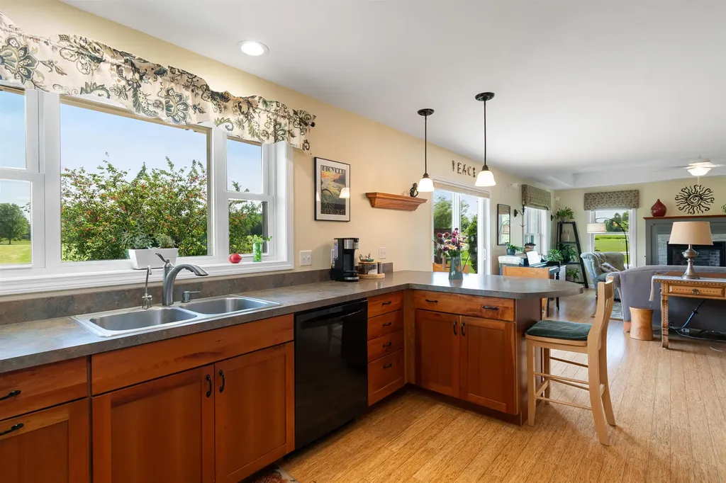 25 Mansfield View Drive Georgia VT 05478