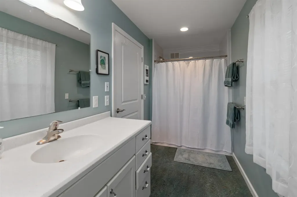 25 Mansfield View Drive Georgia VT 05478