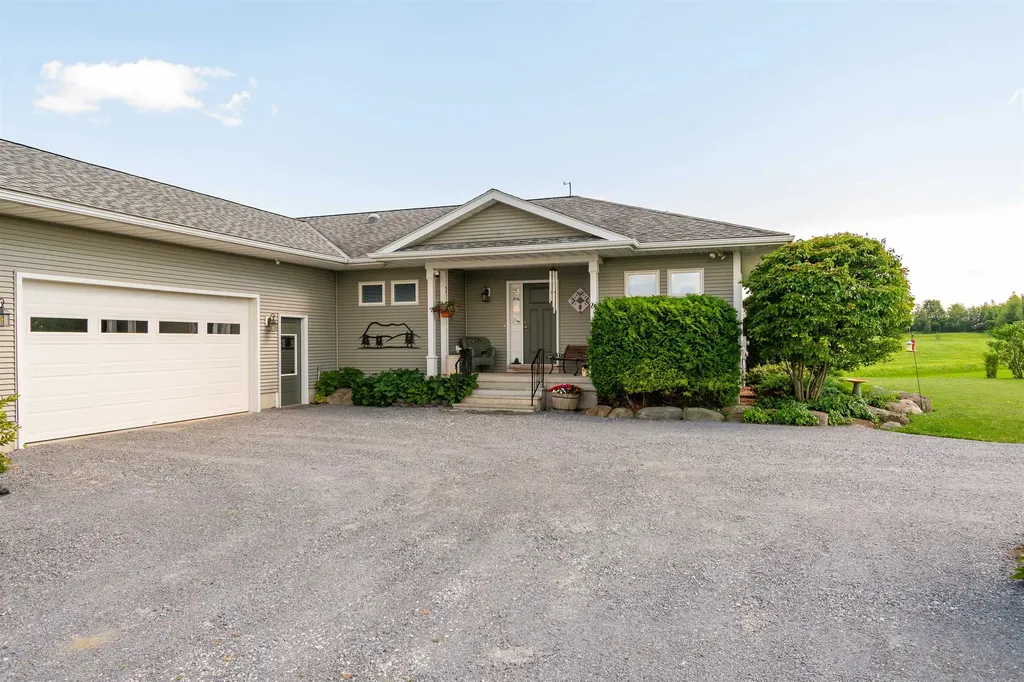 25 Mansfield View Drive Georgia VT 05478