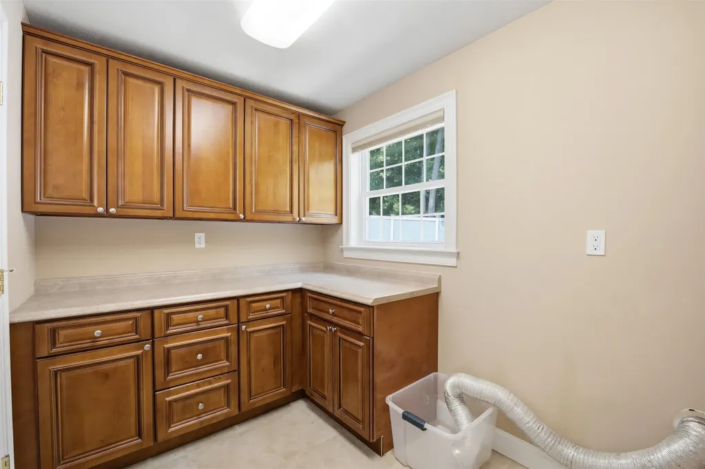 23 Atkinson Road Salem NH 03079