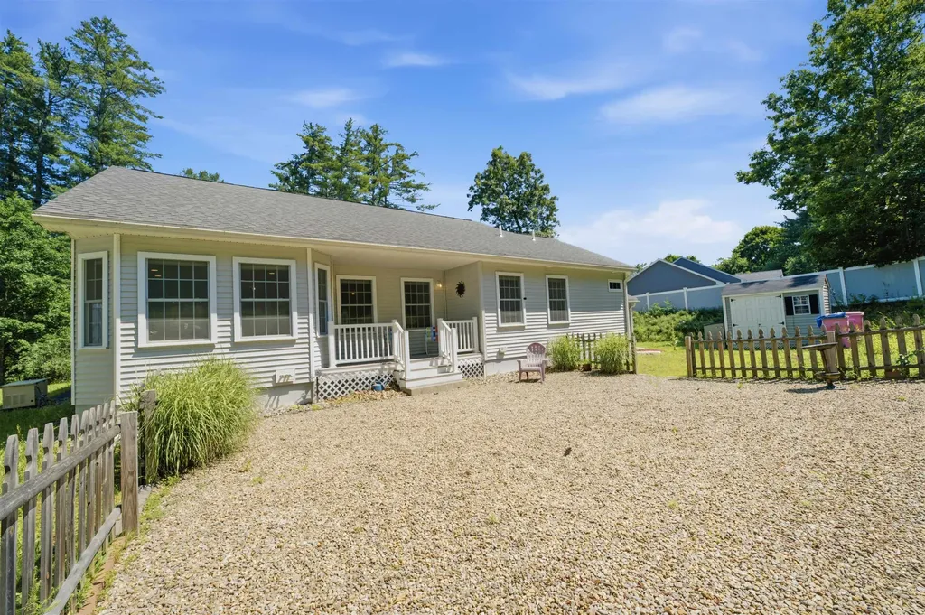 23 Atkinson Road Salem NH 03079