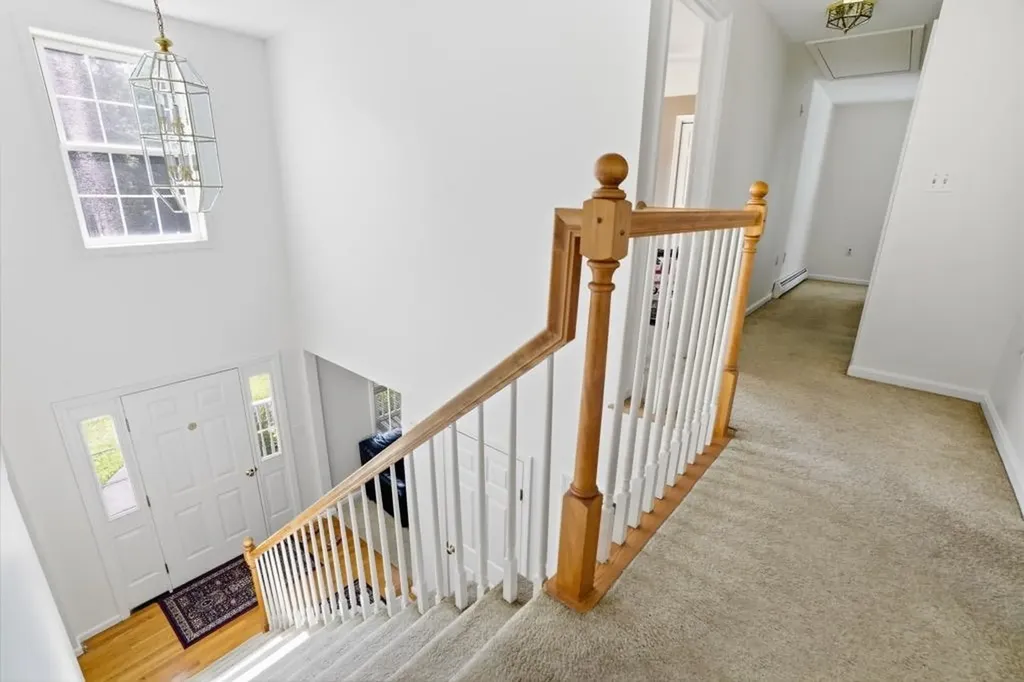 6 Hickory Hill Road Pelham NH 03076