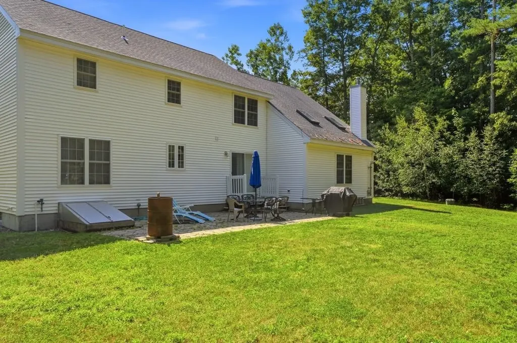 6 Hickory Hill Road Pelham NH 03076