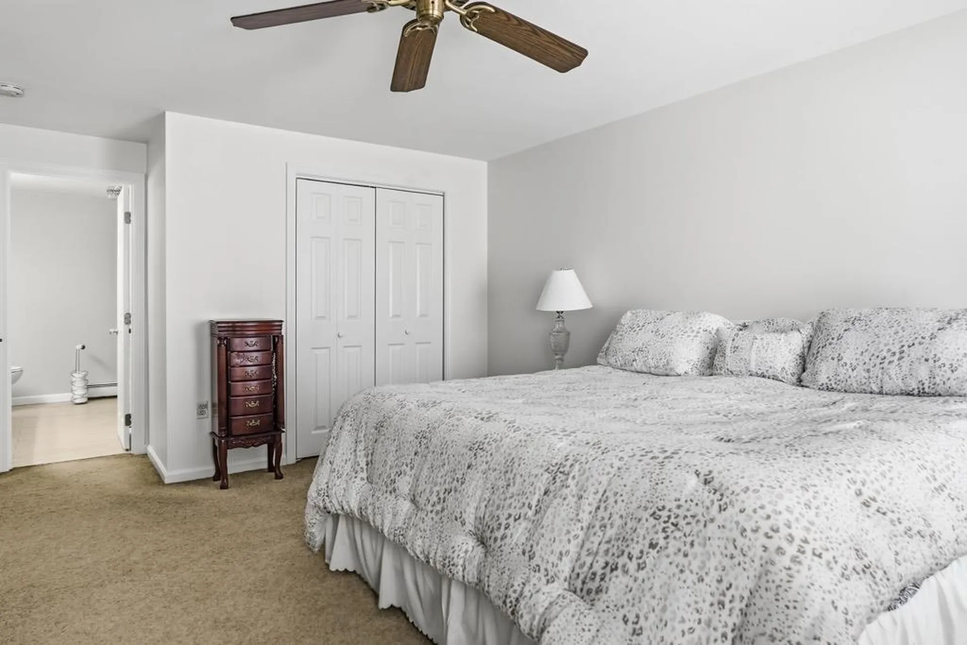 6 Hickory Hill Road Pelham NH 03076