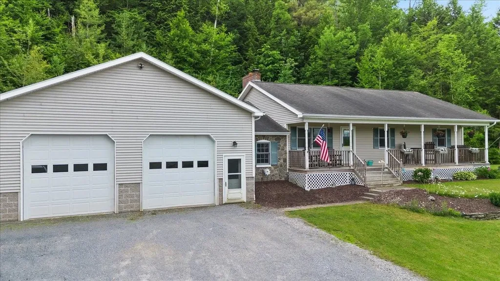 3992 Main Road Huntington VT 05462