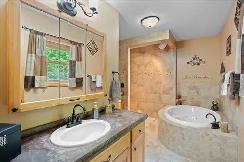 3992 Main Road Huntington VT 05462