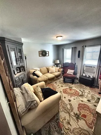 123 Watts Street Manchester NH 03104