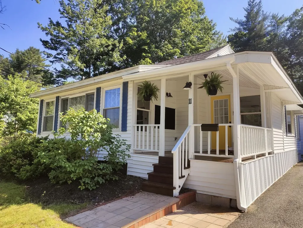 11 Magic Avenue Rochester NH 03868