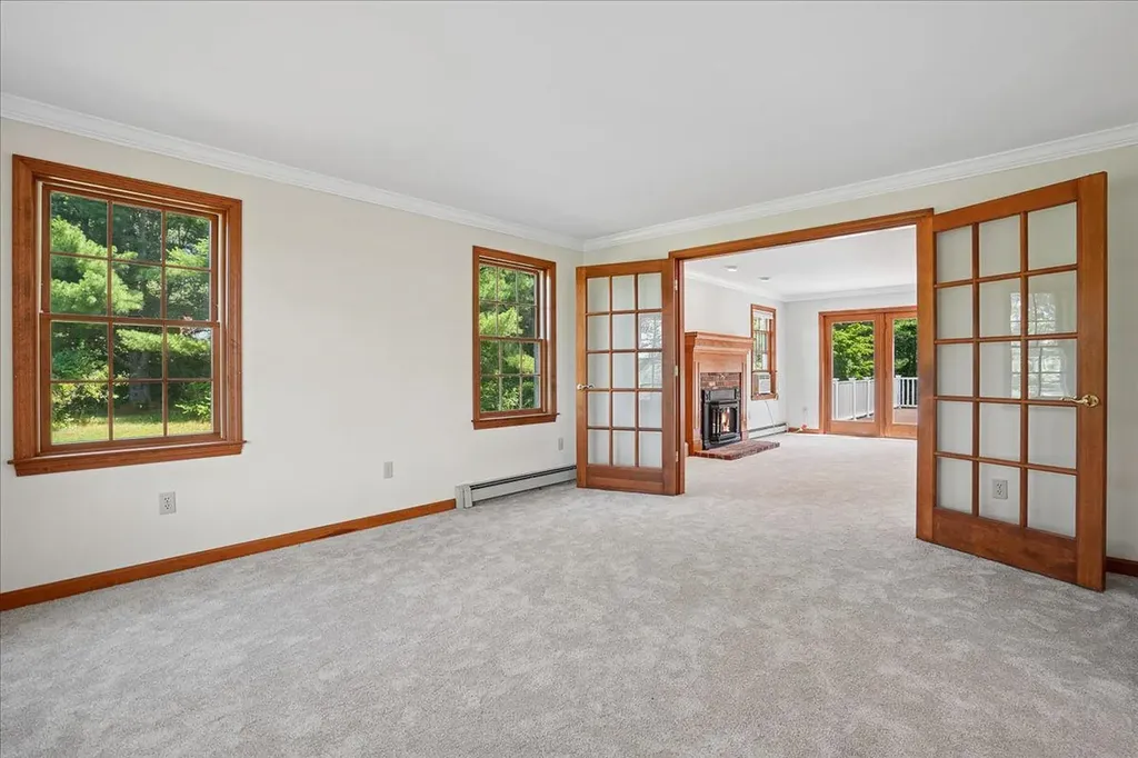 106 Gorham Pond Road Goffstown NH 03045
