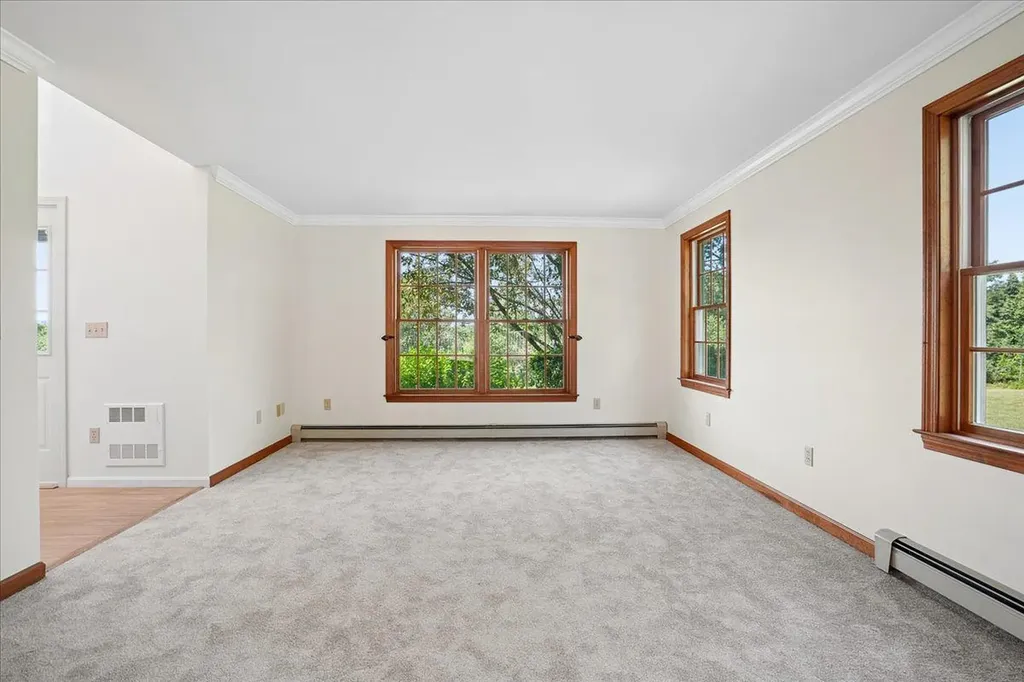 106 Gorham Pond Road Goffstown NH 03045