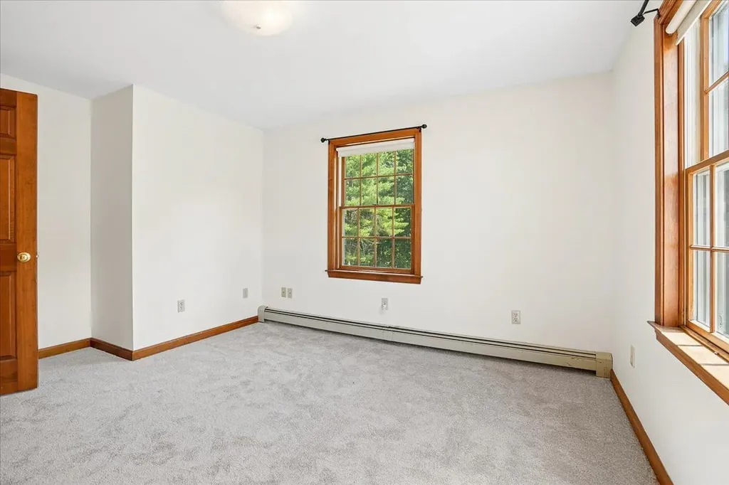 106 Gorham Pond Road Goffstown NH 03045