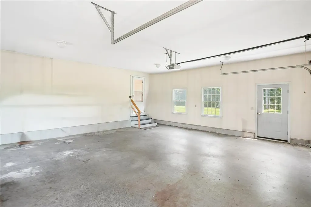 106 Gorham Pond Road Goffstown NH 03045