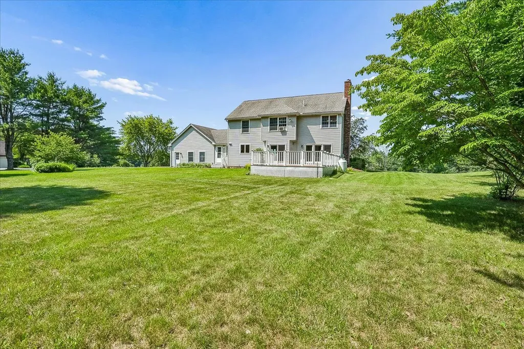 106 Gorham Pond Road Goffstown NH 03045
