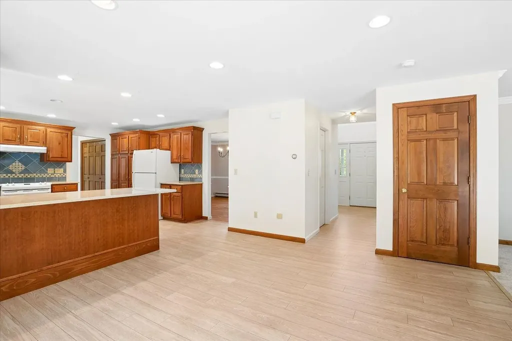 106 Gorham Pond Road Goffstown NH 03045