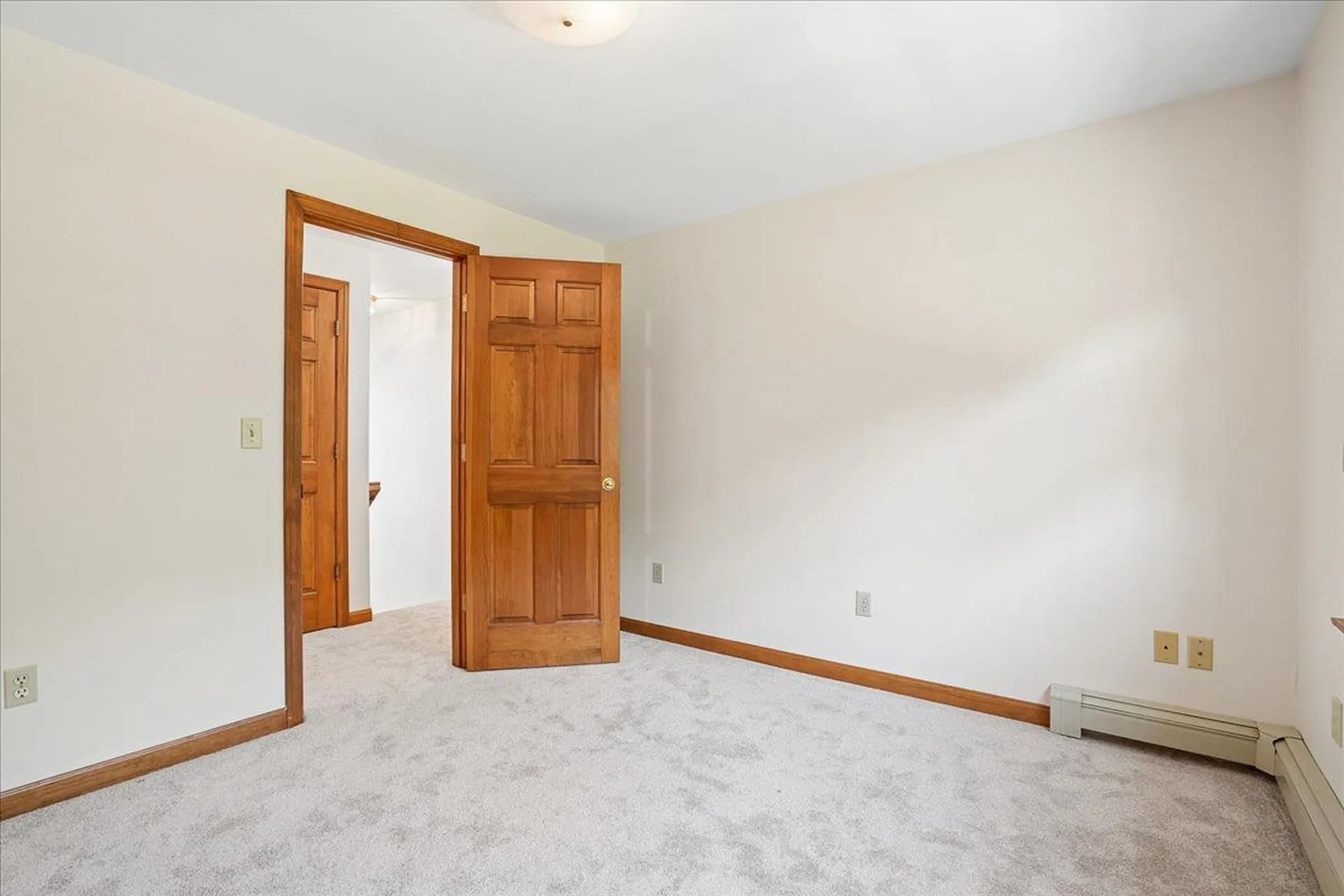 106 Gorham Pond Road Goffstown NH 03045