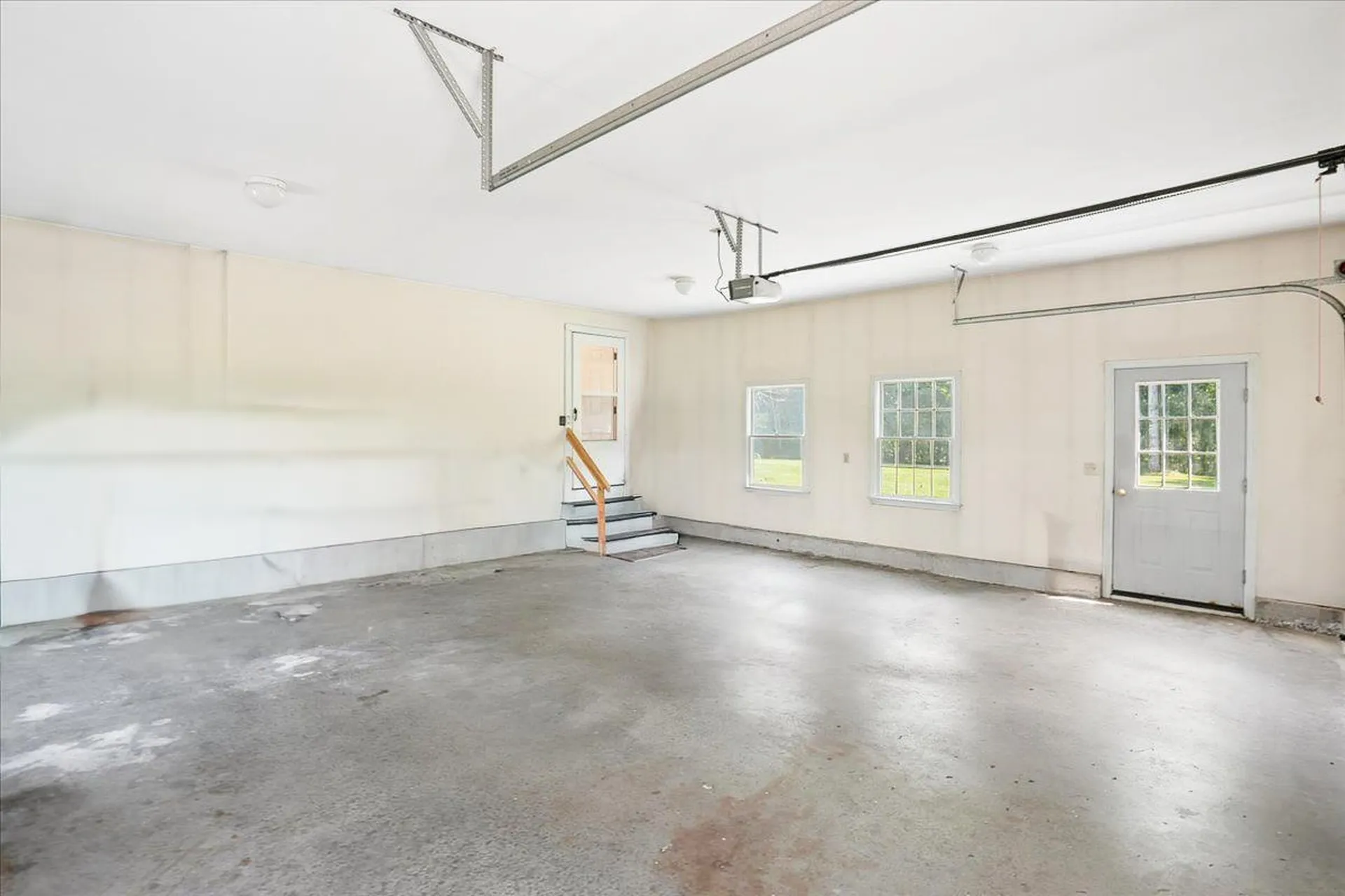 106 Gorham Pond Road Goffstown NH 03045