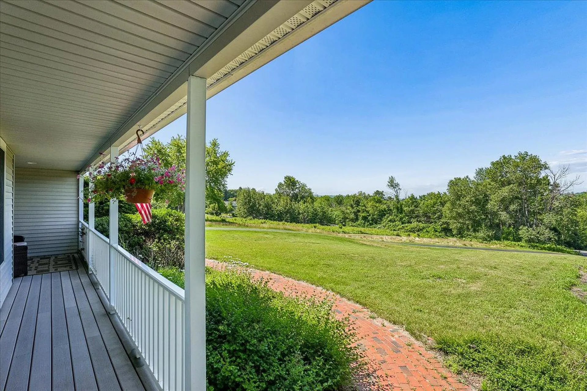 106 Gorham Pond Road Goffstown NH 03045
