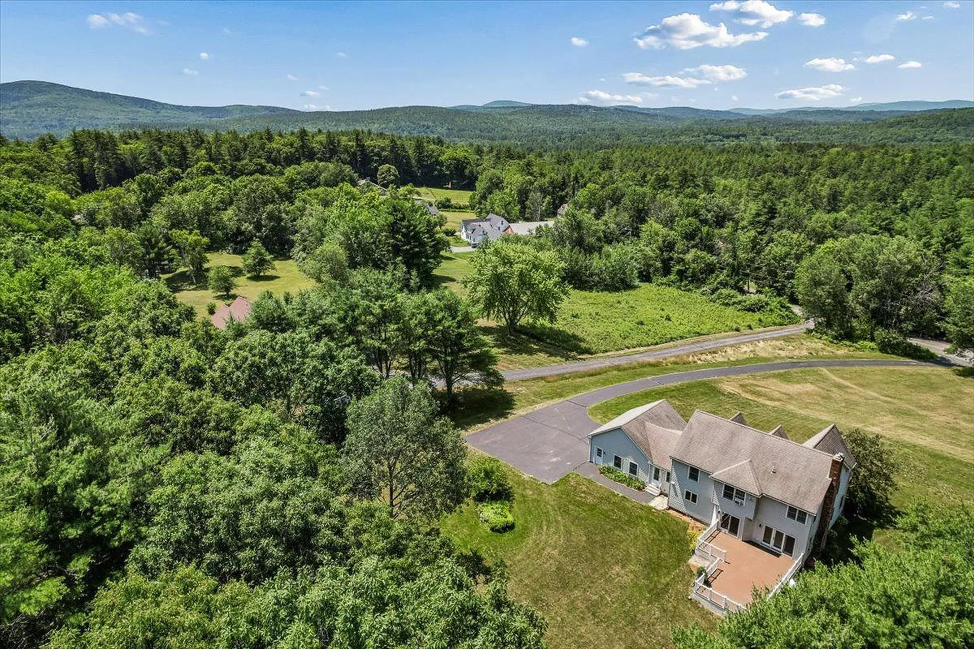 106 Gorham Pond Road Goffstown NH 03045