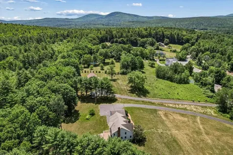 106 Gorham Pond Road Goffstown NH 03045
