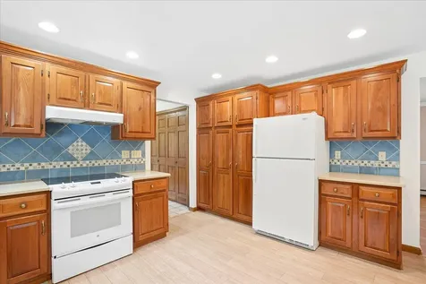 106 Gorham Pond Road Goffstown NH 03045