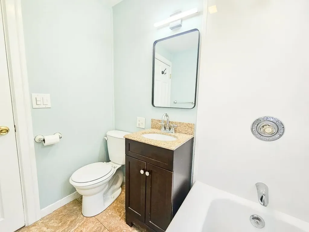 11 Nash Parkway Somersworth NH 03878