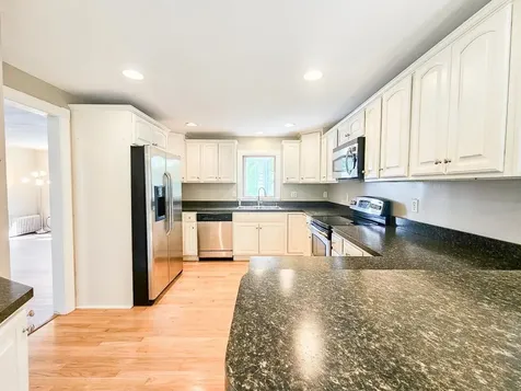 11 Nash Parkway Somersworth NH 03878