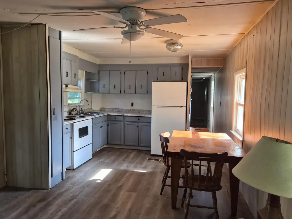 21 Quinn Street Tilton NH 03276
