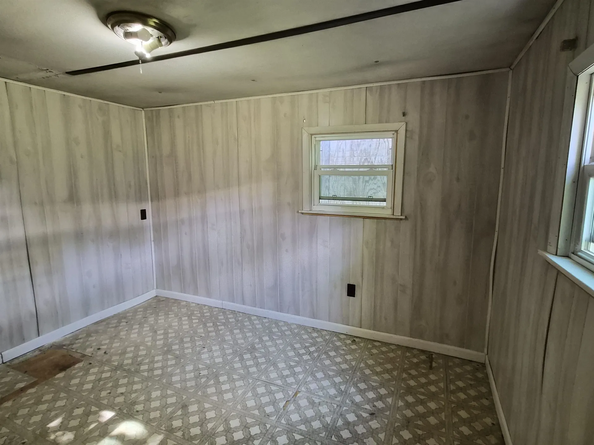 21 Quinn Street Tilton NH 03276