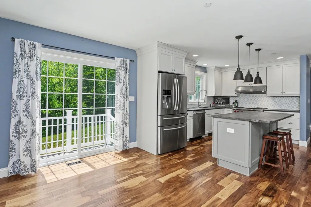 11 Lorden Road New Boston NH 03070
