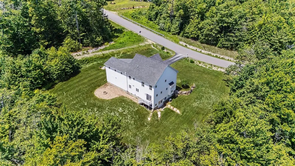 11 Lorden Road New Boston NH 03070
