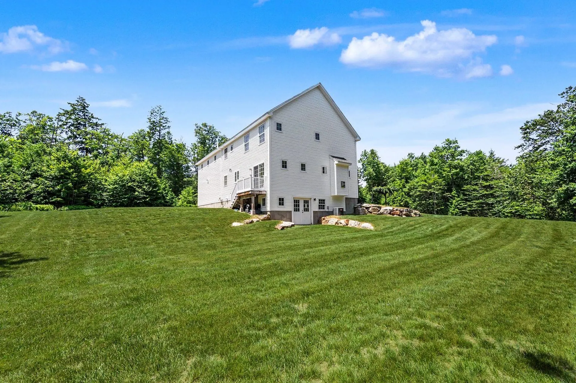 11 Lorden Road New Boston NH 03070