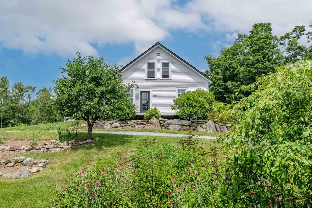 87 Porter Road Bath NH 03740