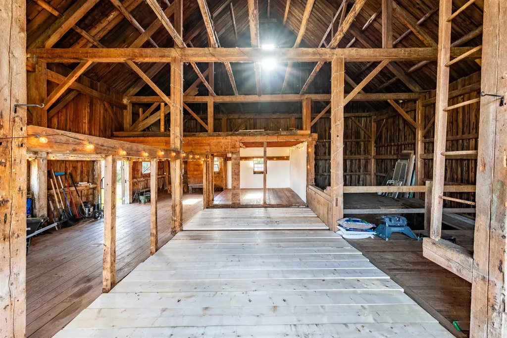 87 Porter Road Bath NH 03740