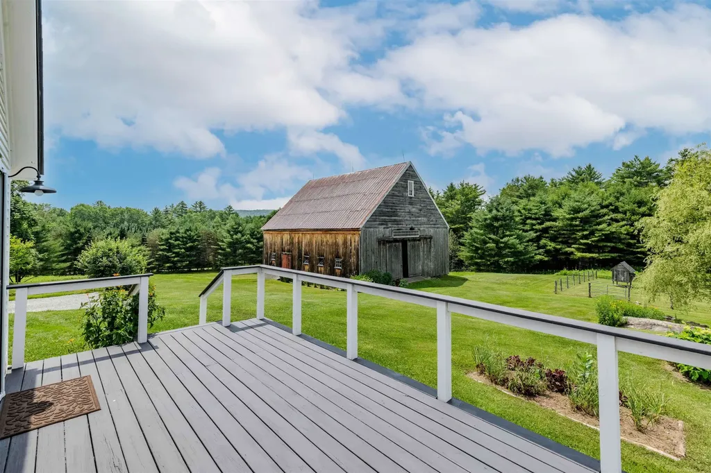 87 Porter Road Bath NH 03740