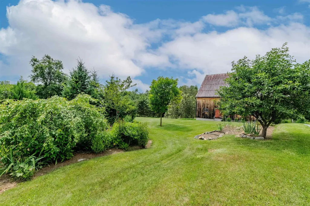 87 Porter Road Bath NH 03740