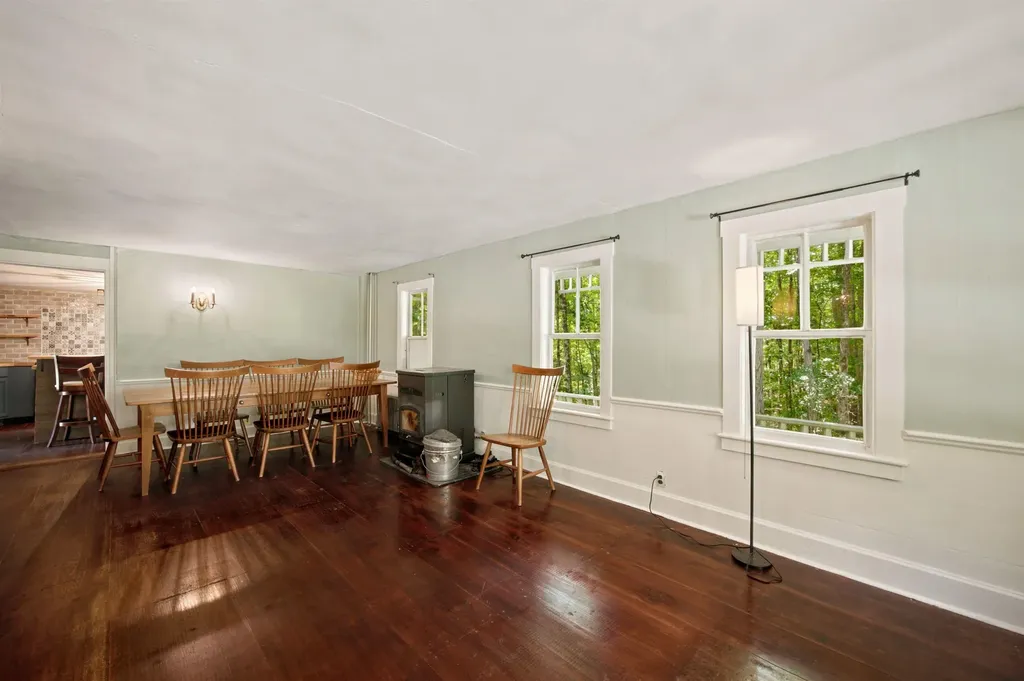 131 Waterloo Street Warner NH 03278