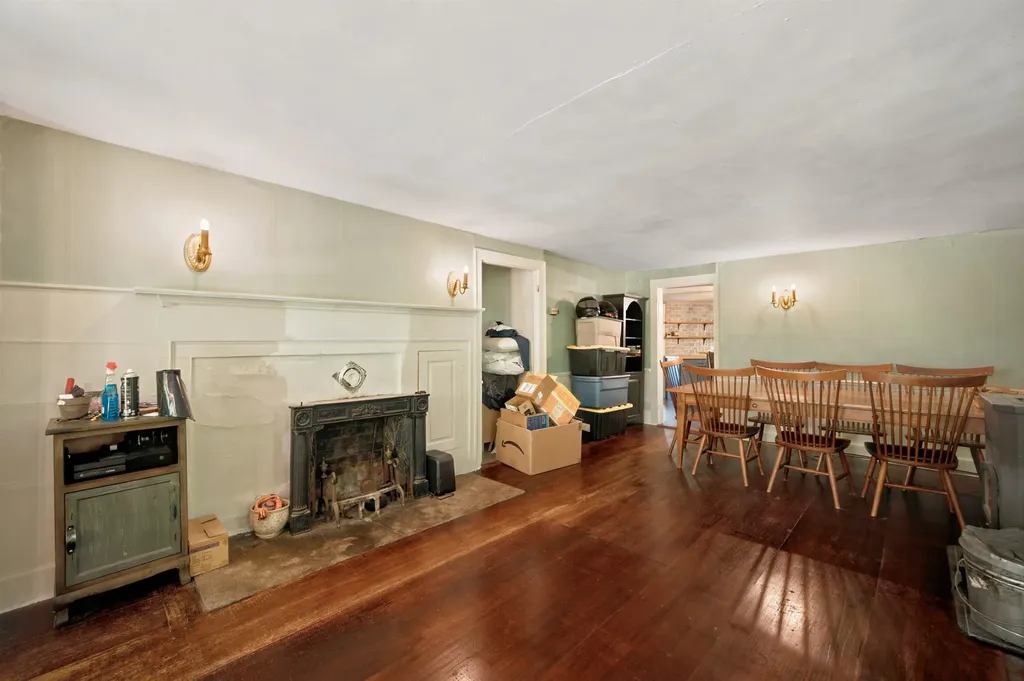 131 Waterloo Street Warner NH 03278
