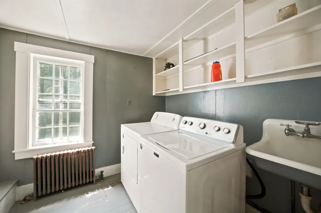 131 Waterloo Street Warner NH 03278