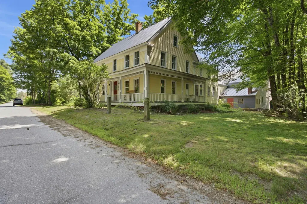 131 Waterloo Street Warner NH 03278